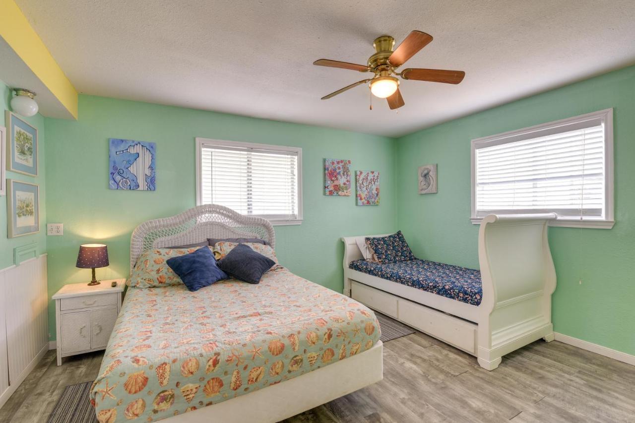 Surfside Beach Home With Deck 300 Feet To The Gulf! Zewnętrze zdjęcie