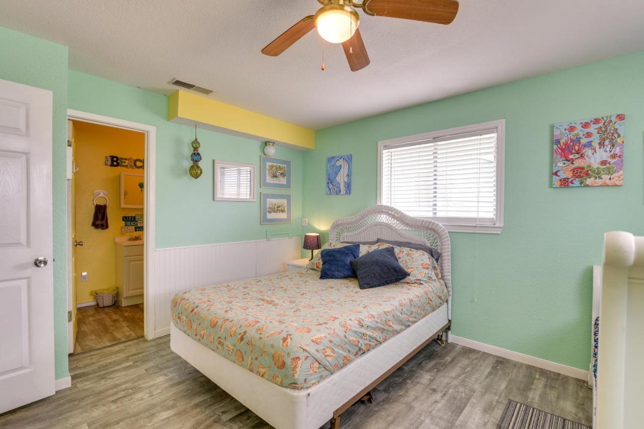 Surfside Beach Home With Deck 300 Feet To The Gulf! Zewnętrze zdjęcie